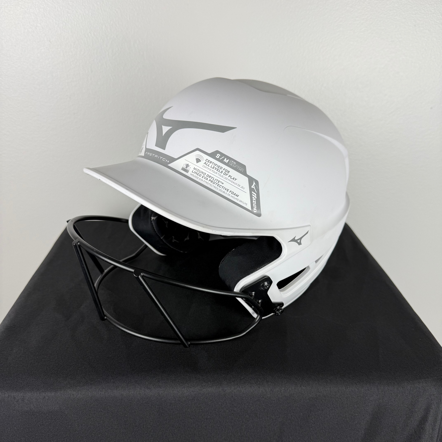 Mizuno F6 Fastpitch Helmet